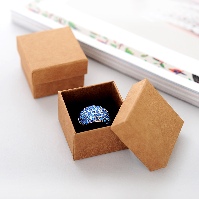 Custom Jewelry Box Princess European Retro Kraft Paper Ring and Earring Box Customized Jewelry Gift Packaging Box