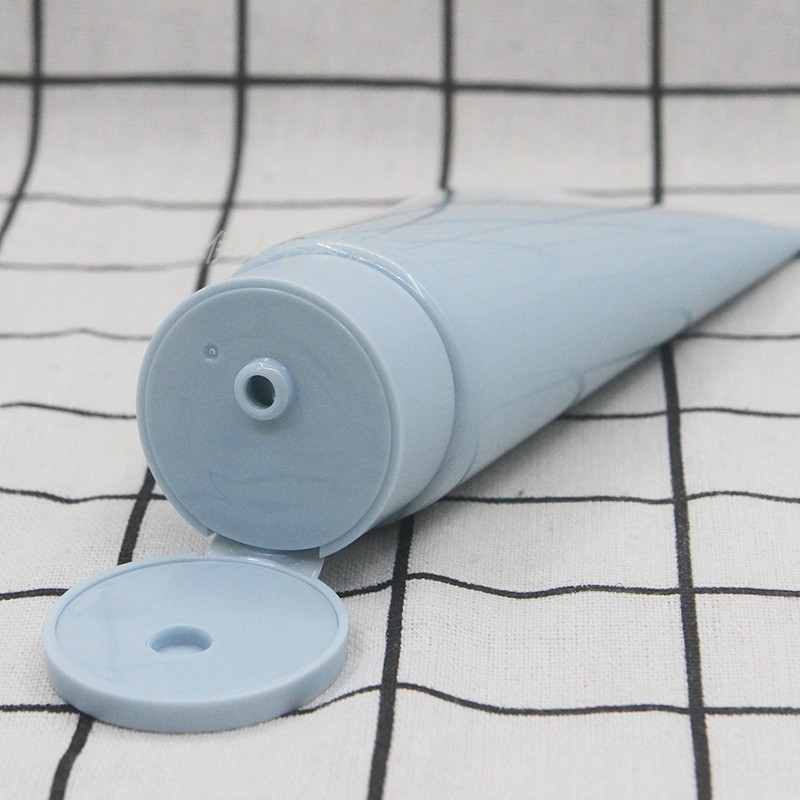 Увлажняющая пенка для умывания и снятия макияжа Laneige Water Bank с гиалуроновой кислотой 150 мл