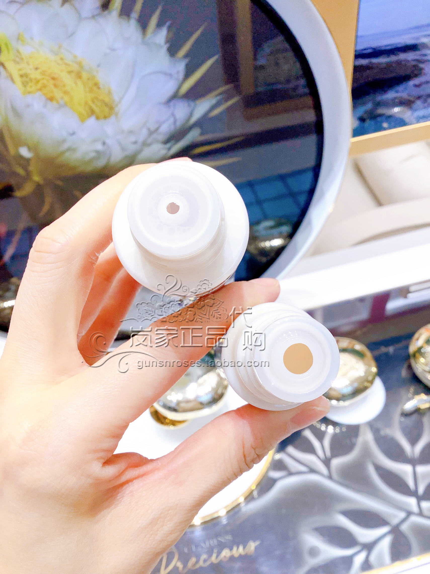 Shiseido Vital-Perfection Укрепляющий и Осветляющий Лосьон 15/50 мл и Осветляющая Вода 25/75 мл – Увлажнение, Укрепление, Осветление и Борьба с Морщинами