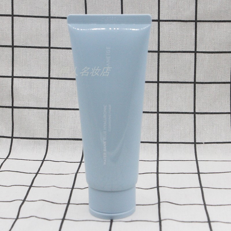 Увлажняющая пенка для умывания и снятия макияжа Laneige Water Bank с гиалуроновой кислотой 150 мл