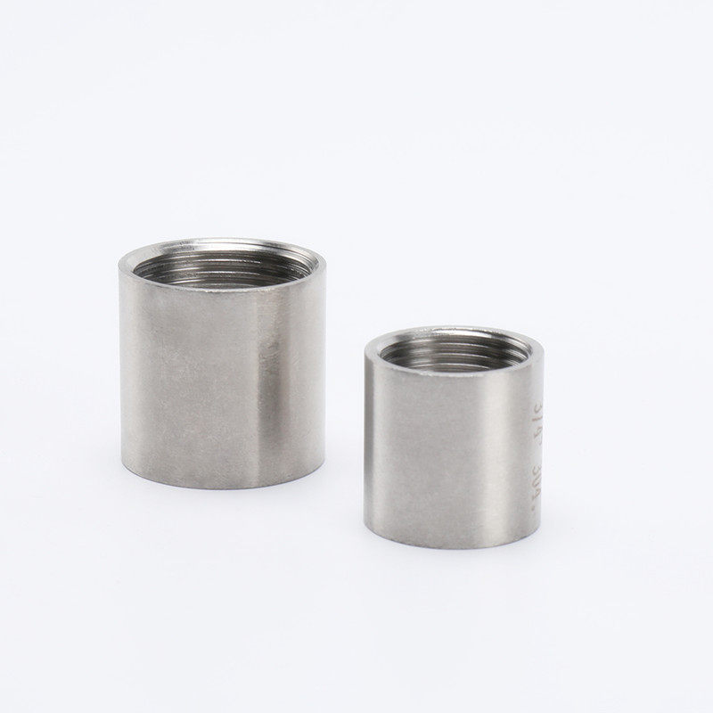 304 нержавеющая сталь с гладкой внутренней резьбой сварная внутренняя резьба круглая труба 316 водопроводная труба прямой соединитель размеры 2分 3分 4分 6分 1 дюйм 2 дюйма