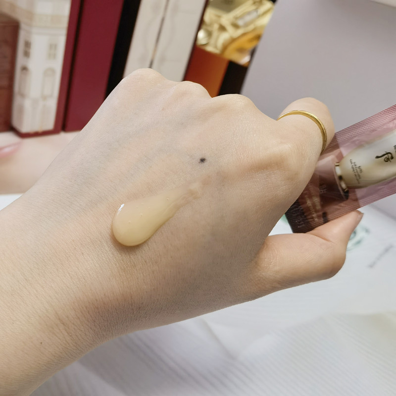 Корейская WHOO Bichup Самогенерирующая 3-в-1 эссенция пробник 1ML для глубокого увлажнения, питания и анти-старения