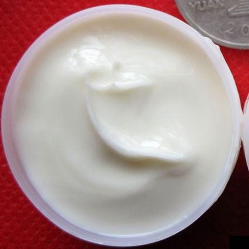 Оригинальная мазь от обморожений Чжоу с маслом из арбуза Шулинсен для ухода и восстановления кожи рук, ног и ушей при трещинах, зуде и отеках 10г/уп.