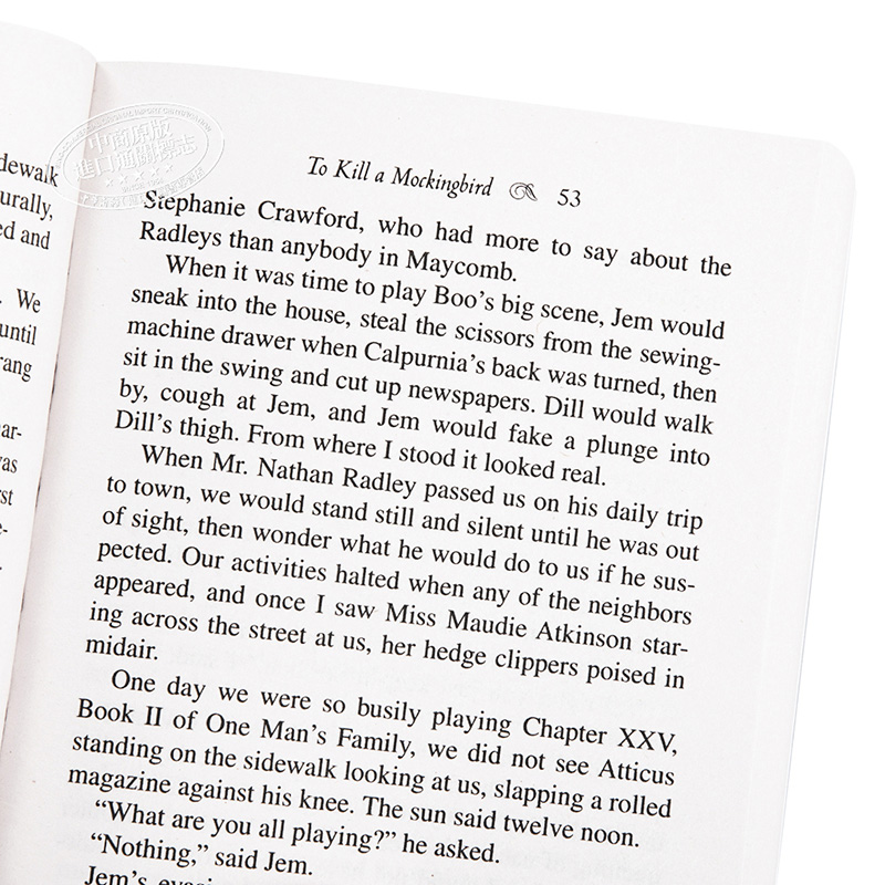 В наличии оригинальное английское издание To Kill a Mockingbird для изучения английского языка, можно сочетать с Flipped, The Kite Runner, Charlotte's Web [оригинал Zhongshang]