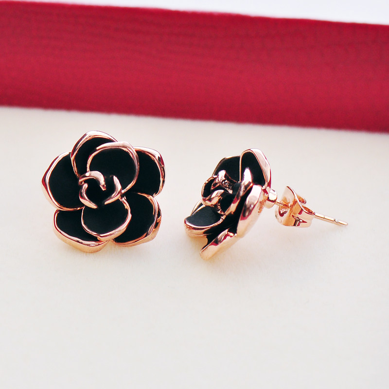 Серьги с камелией черные большие подвески для женщин 2024 новый осенне-зимний тренд