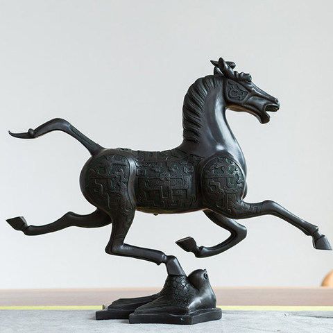 Медная фигурка «Летящая лошадь» для украшения офисного стола и дома