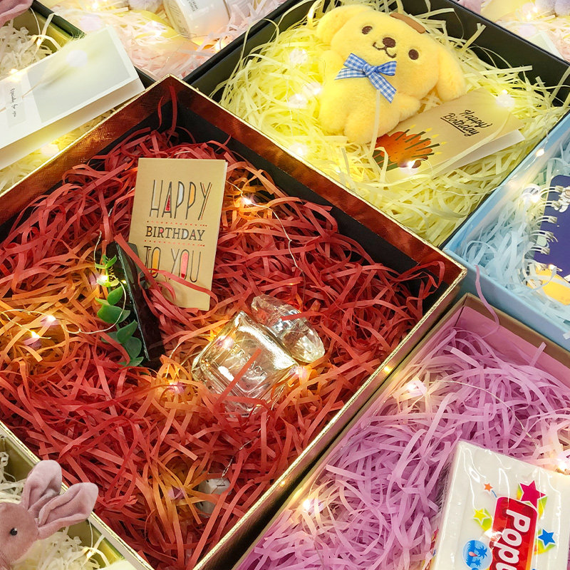 Очень дешевый наполнитель из рафии, измельченная бумага для свадебных коробок с конфетами и упаковки подарков с фруктами