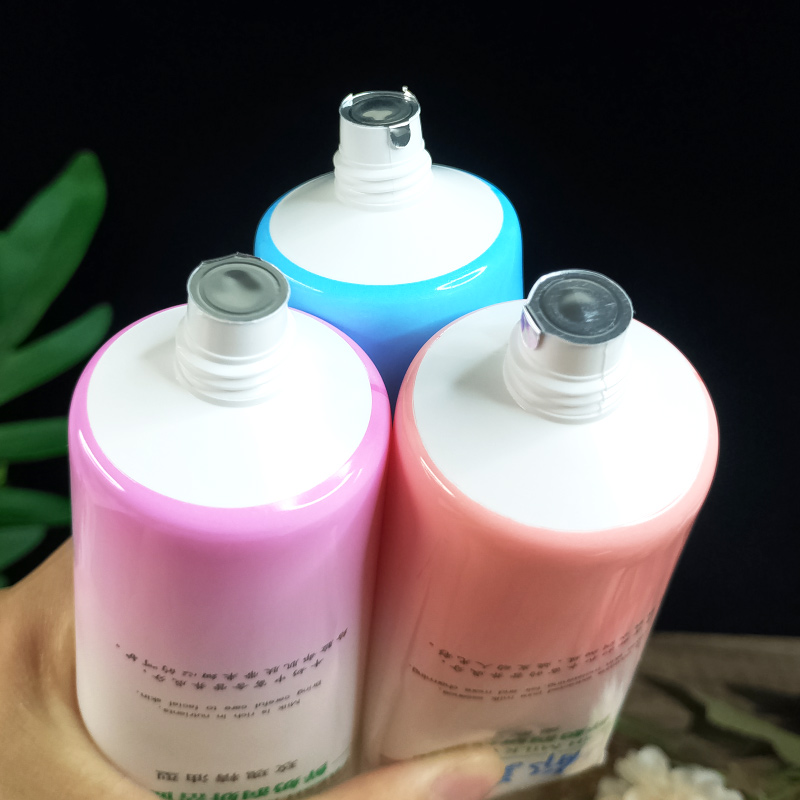 Осветляющая пенка для умывания Yumeijing с молоком 120 г, увлажняющая, мягкая с розовым эфирным маслом для мужчин, женщин и студентов