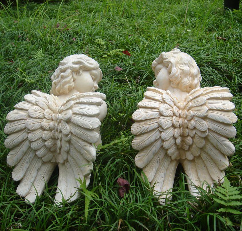 Европейская скульптура из стеклопластика в виде фигуры ангела для гостиной и уличного декора