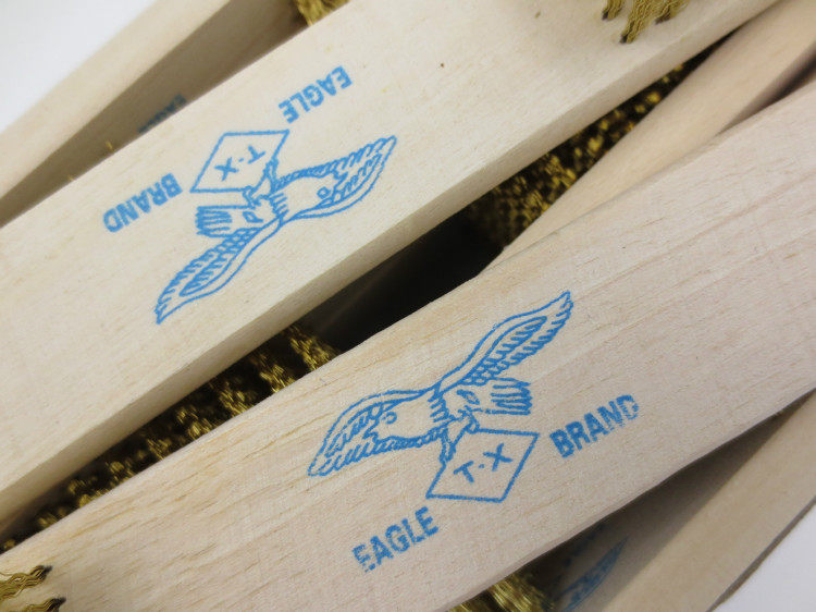 Медная щетка с деревянной ручкой, стальная щетка для чистки антиквариата, металлических поверхностей, промышленная очистка, щетка для удаления краски и ржавчины, стальная щетка