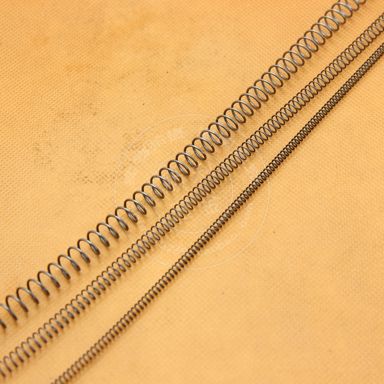 Пружина сжатия длиной 1 метр, диаметр проволоки 0.3/0.4/0.5/0.6/0.8/1.0/1.1/1.2-1.5