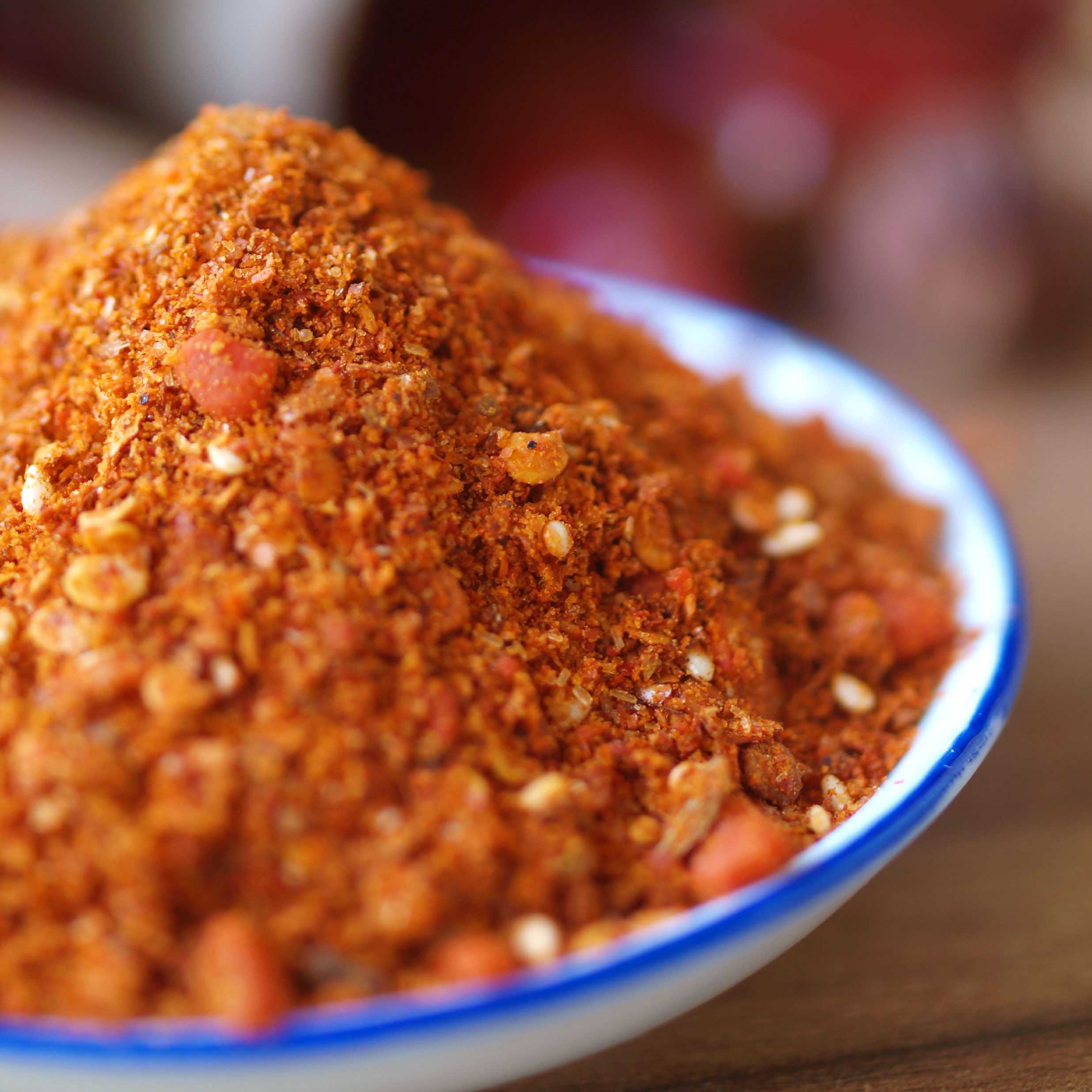 Купить 20 пакетиков с бесплатной доставкой Специальность Гуйчжоу Перець Бицзе Сянцзюань обжаренный порошок перца 20 г