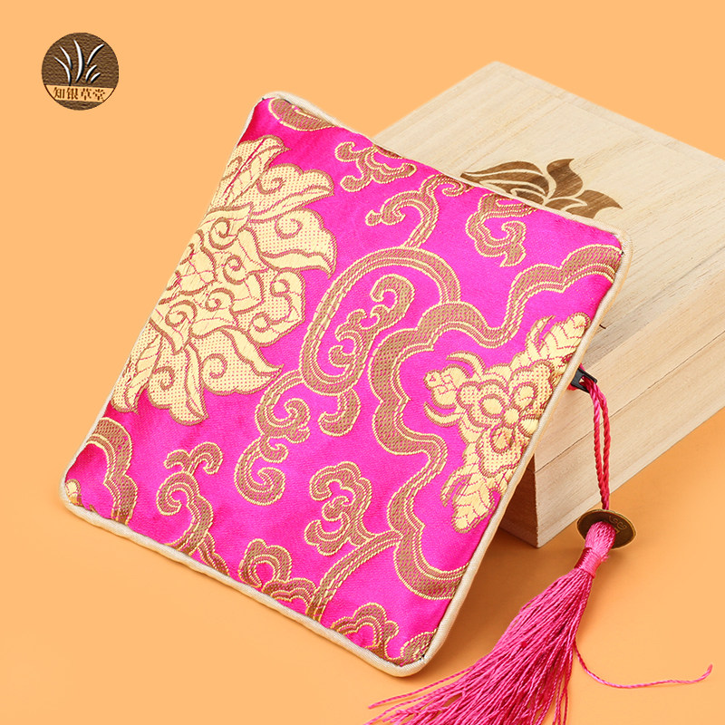 Мешочек из атласа с молнией и узором «Облака счастья» для украшений, культовых предметов, амулетов, четок, браслетов и мелочи