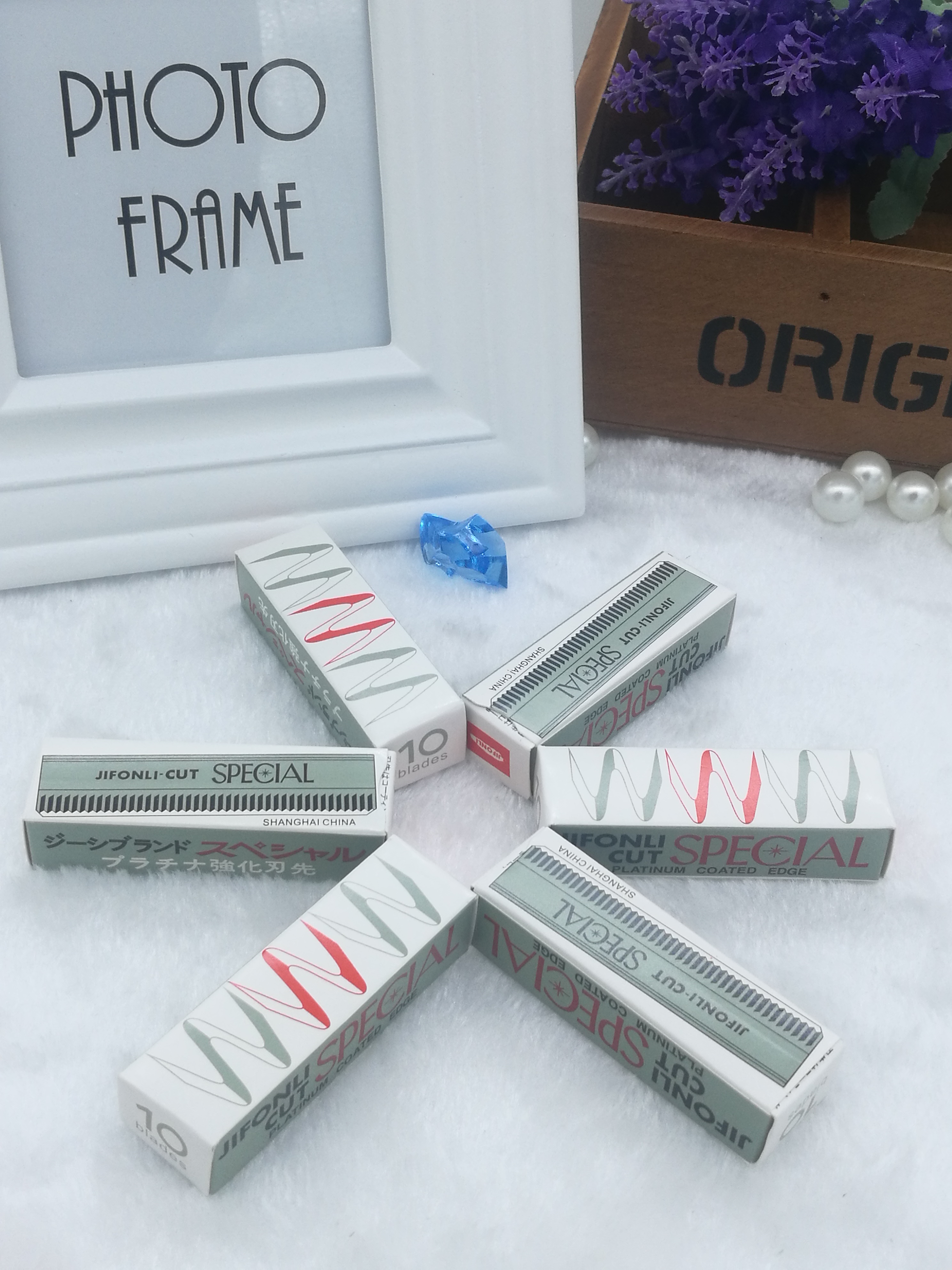 Оригинальный набор лезвий и скребков для бровей Feather для визажистов и фотостудий