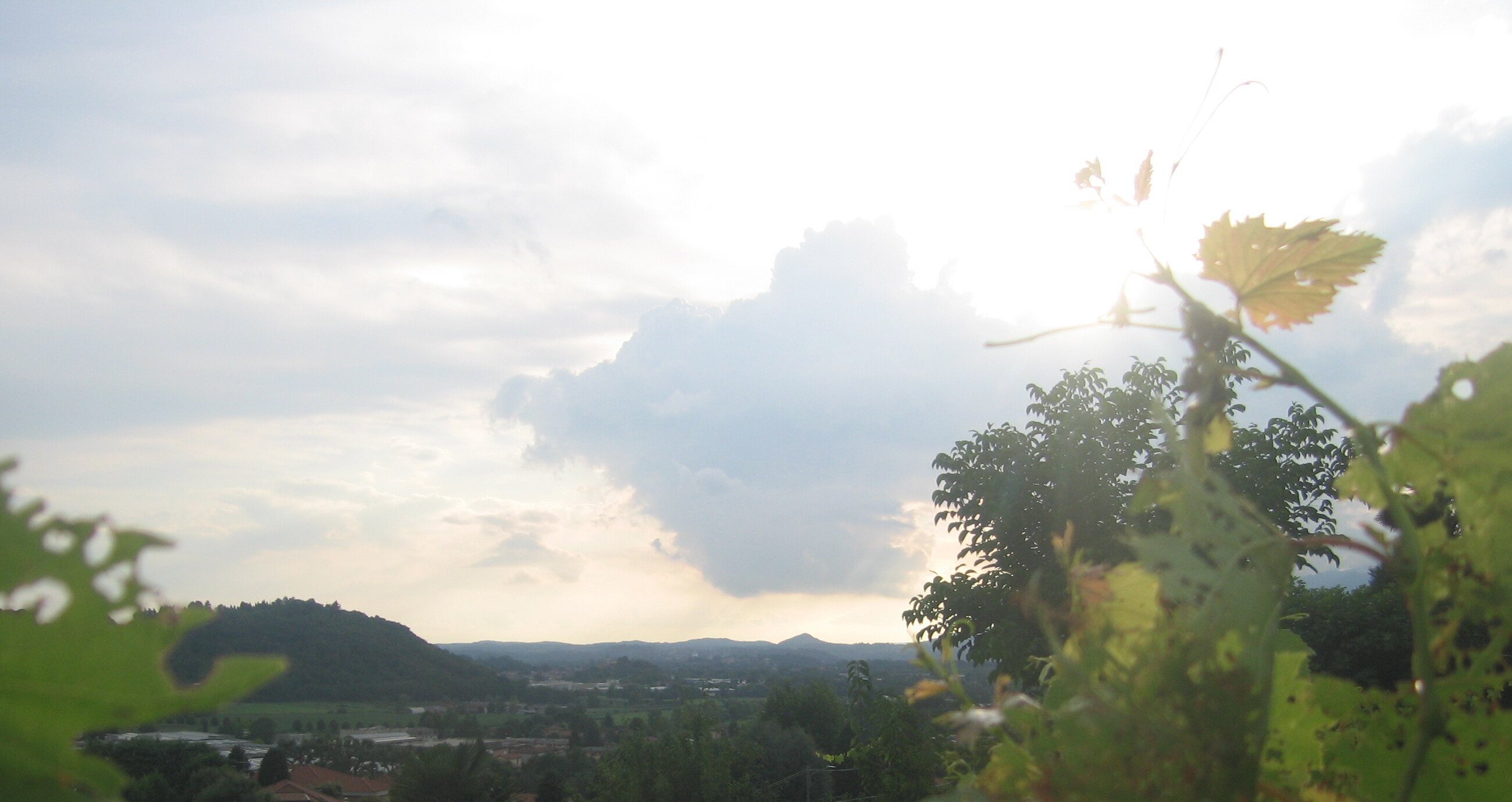 immagine della webcam nei dintorni di Piani d'Erna: webcam Oggiono