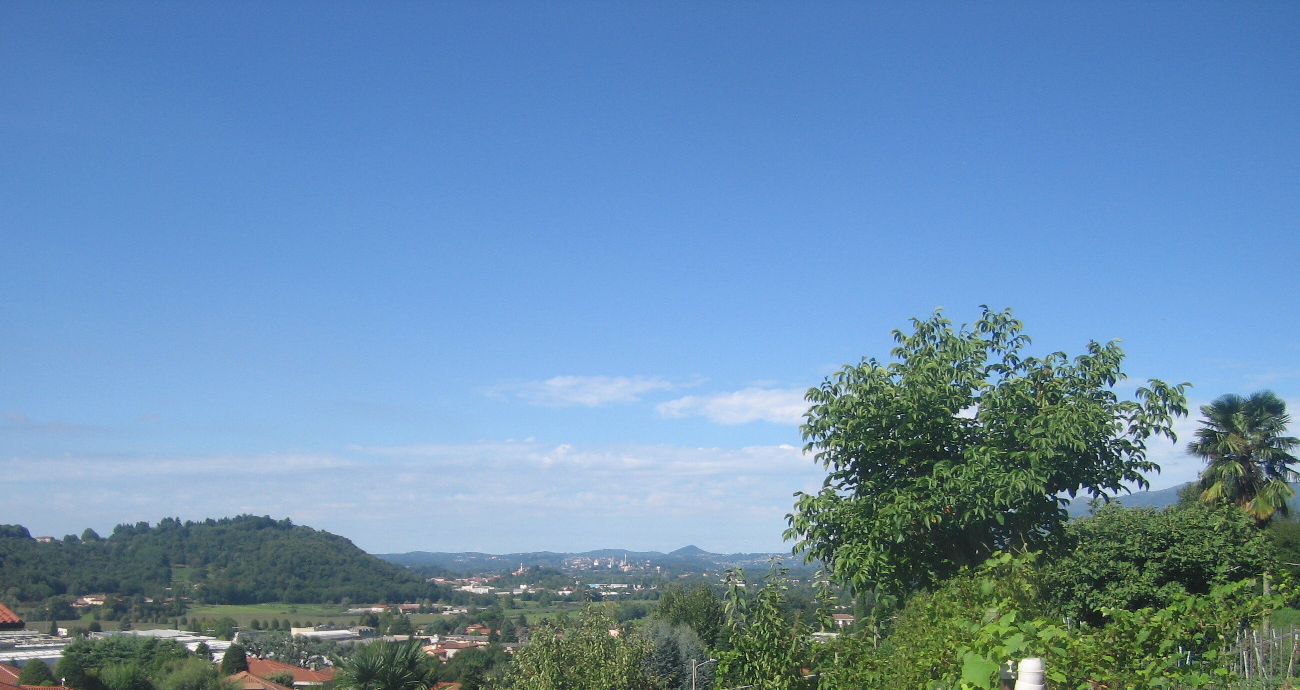 immagine della webcam nei dintorni di Valsecca: webcam Oggiono