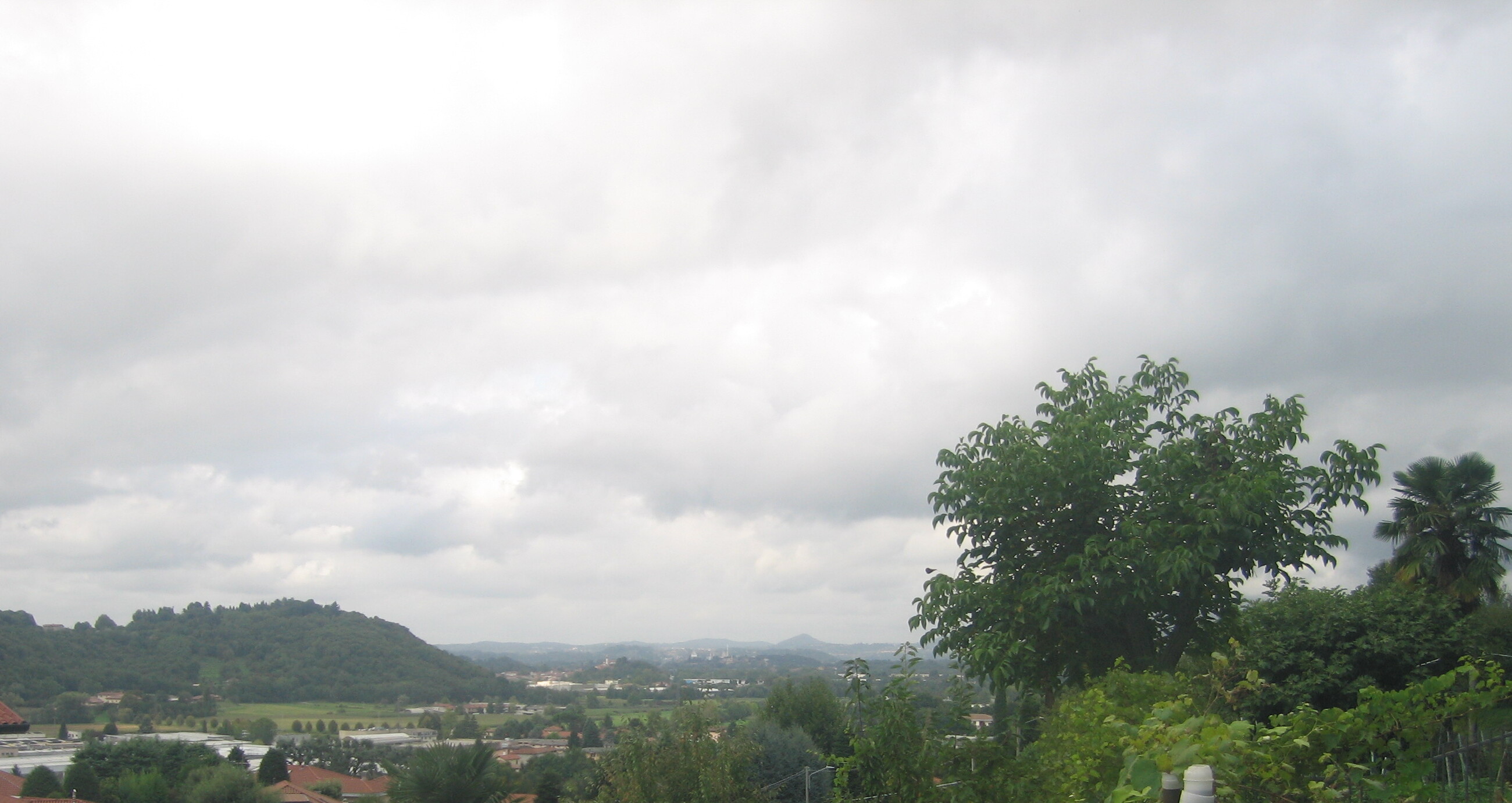 immagine della webcam nei dintorni di Piani Resinelli: webcam Oggiono