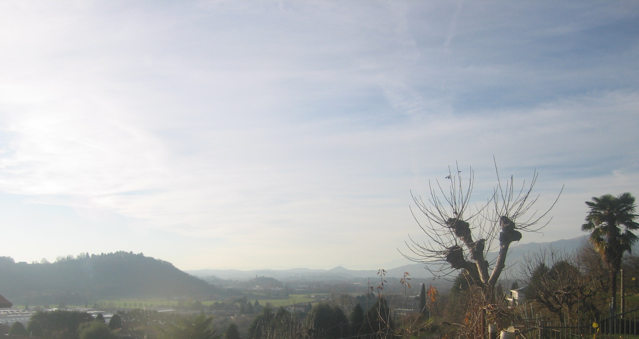 immagine della webcam nei dintorni di Almenno San Salvatore: webcam Oggiono